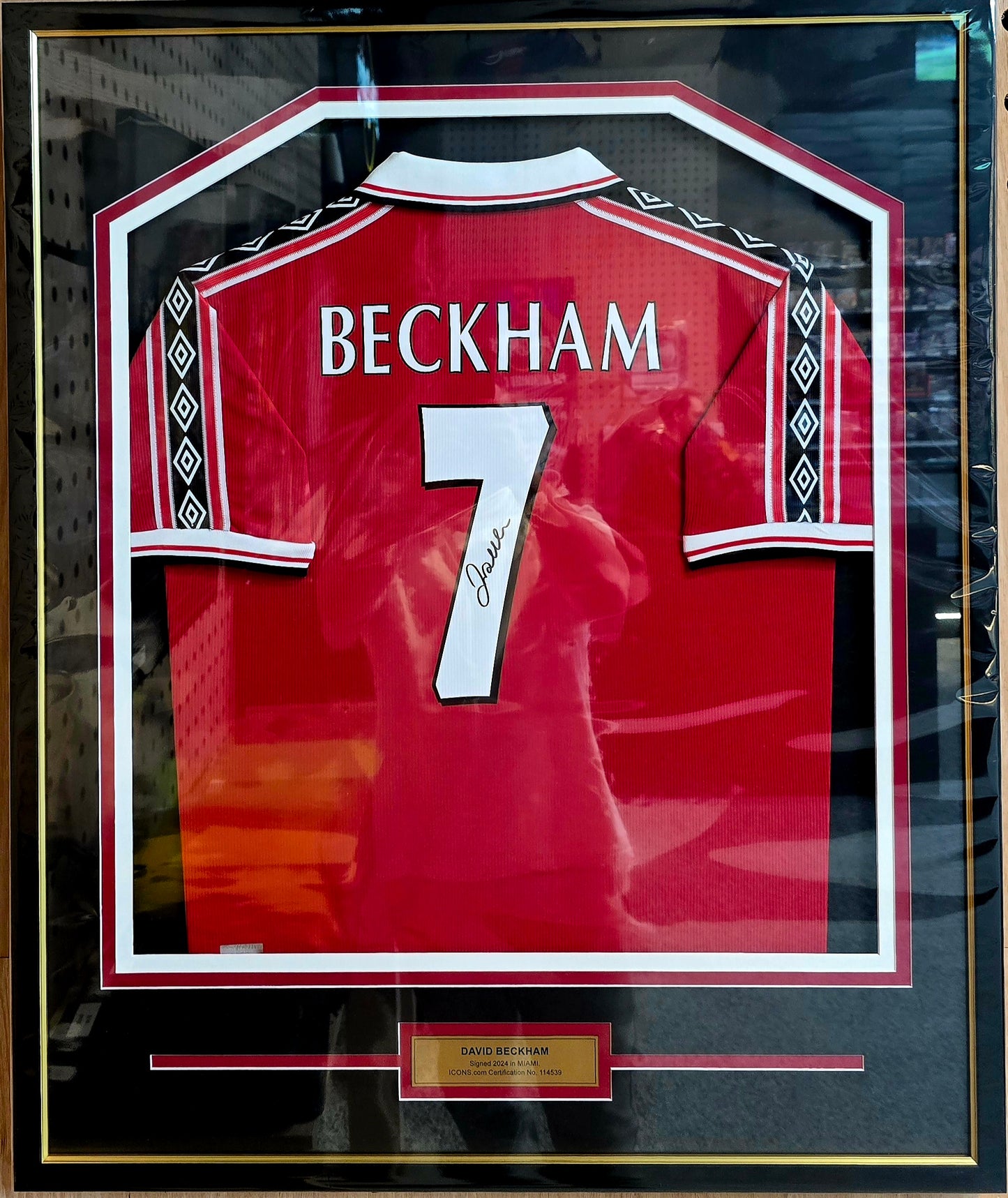 David Beckham Autographed Jersey (Icons Certified)