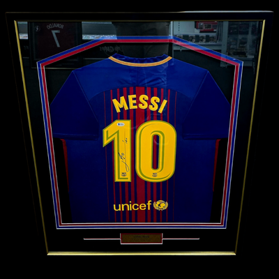 Lionel Messi Autographed Jersey (Beckett Witnessed)