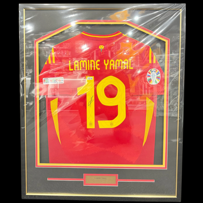 Lamine Yamal Signed Beckett Authenticated Jersey