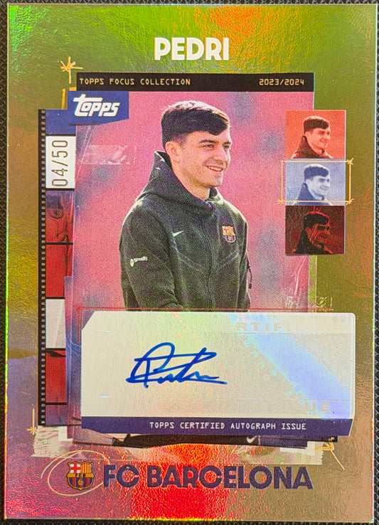 2023/24 Topps Focus Barcelona Pedri Snapshots Auto Gold 04/50