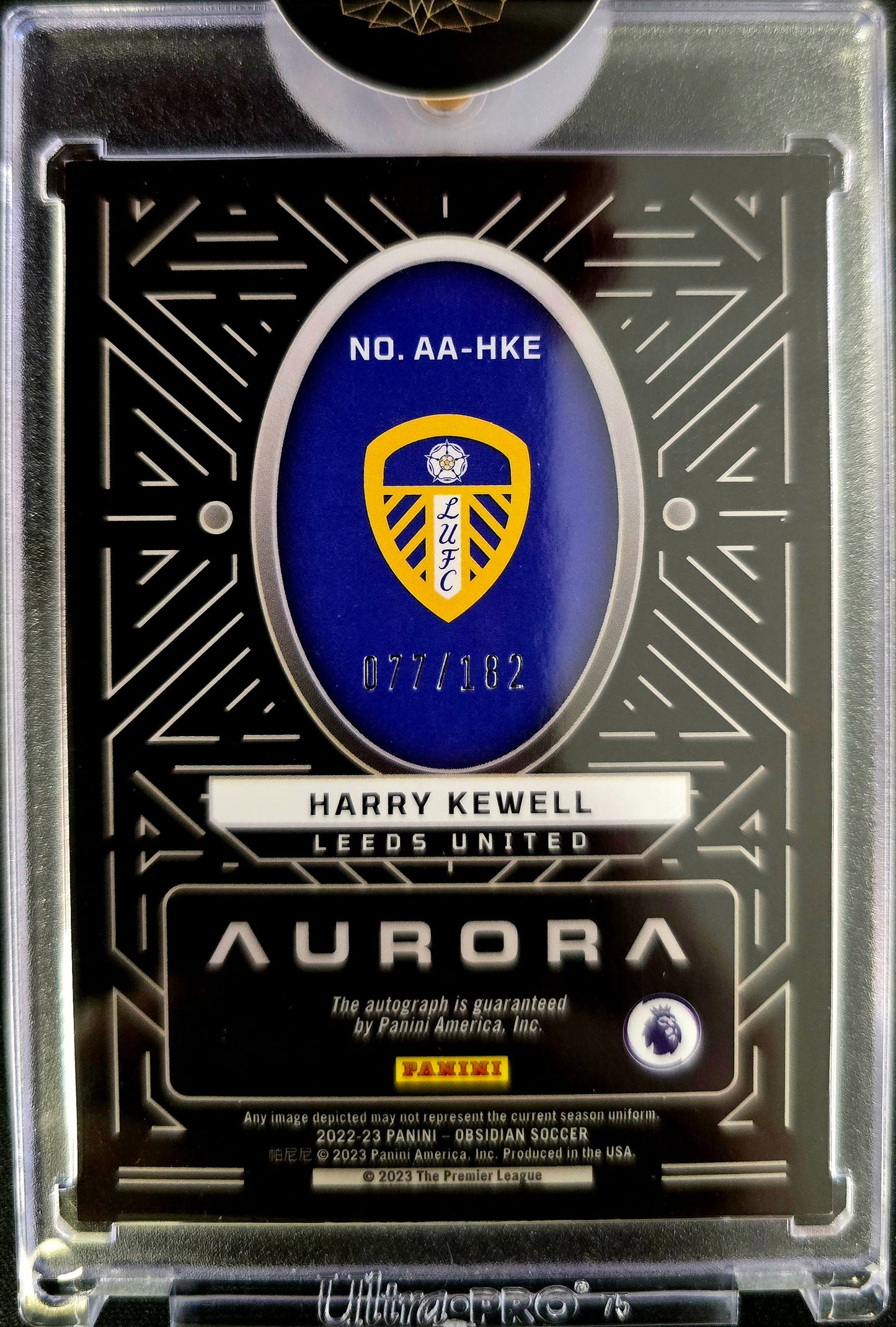 2022-23 Panini Obsidian Harry Kewell Aurora Auto /182