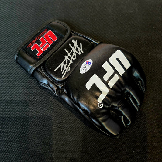 Khabib Nurmagomedov Autographed UFC Glove Beckett Authenticated